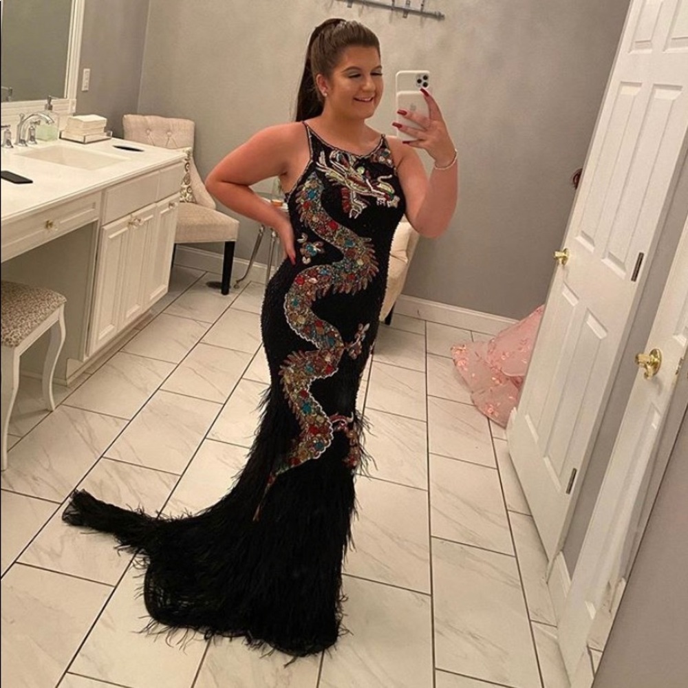 Size 6 Black Sherri Hill Dragon Dress